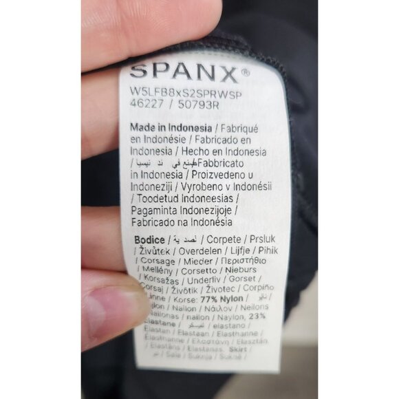 Spanx Women's Sz. M On The Move Maxi Dress In Black Sleeveless - Picture 5 of 7